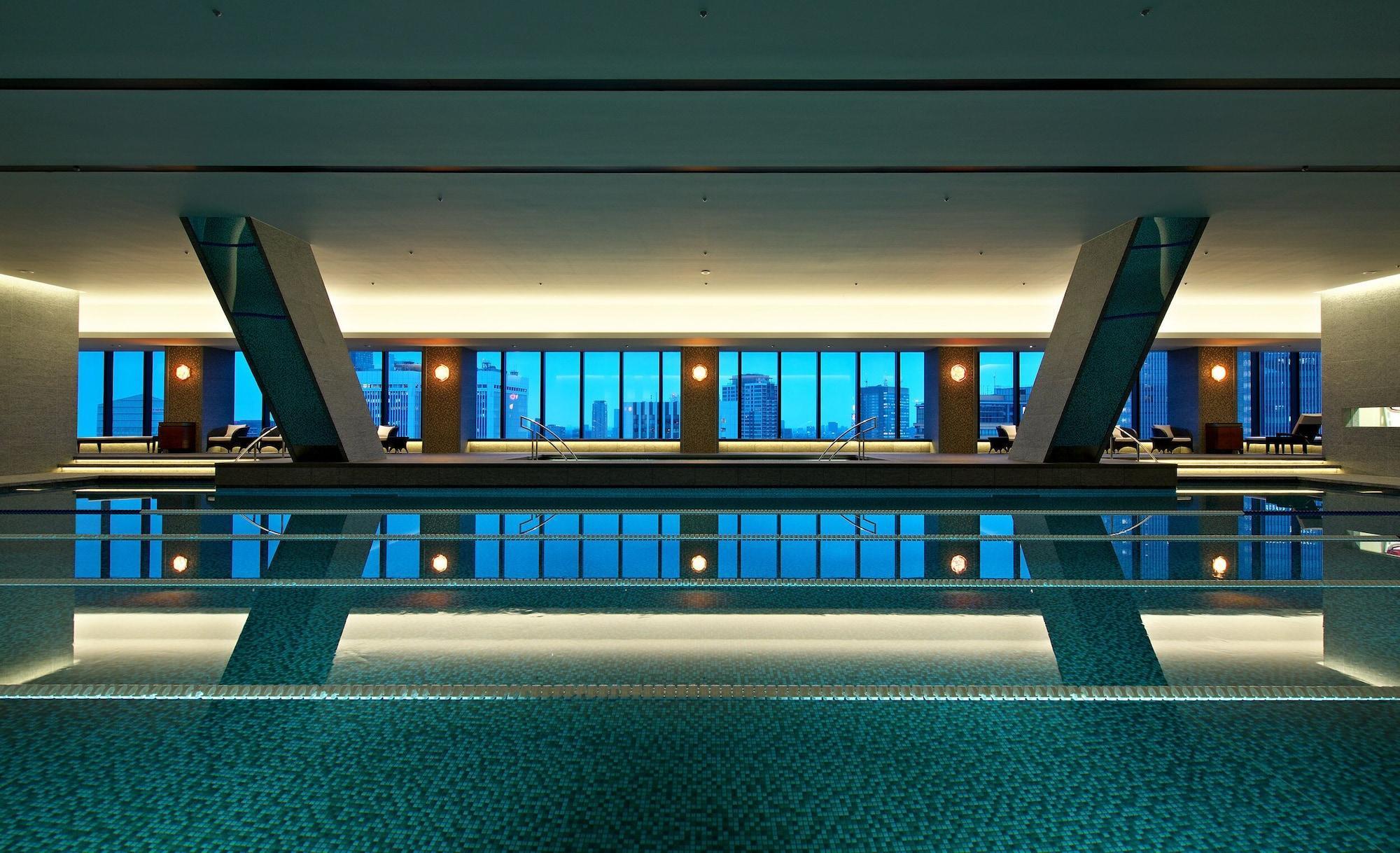 The Okura Tokyo Ξενοδοχείο Εξωτερικό φωτογραφία The pool at the Ritz-Carlton, Osaka