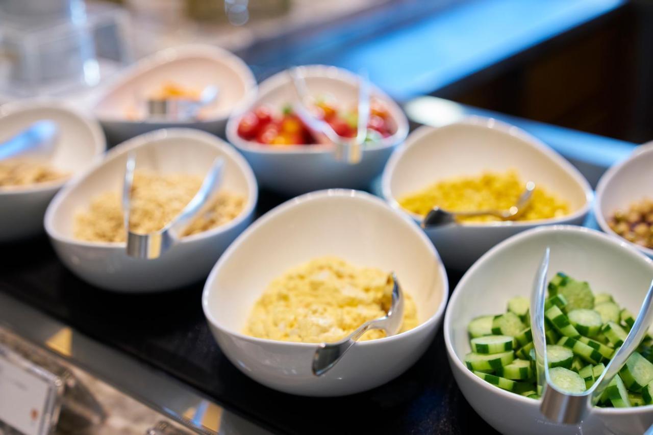 The Okura Tokyo Ξενοδοχείο Εξωτερικό φωτογραφία A salad bar